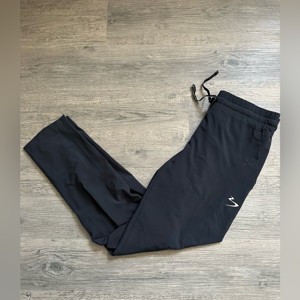 Beachbody Flex Slim Woven Workout Pant in size Small